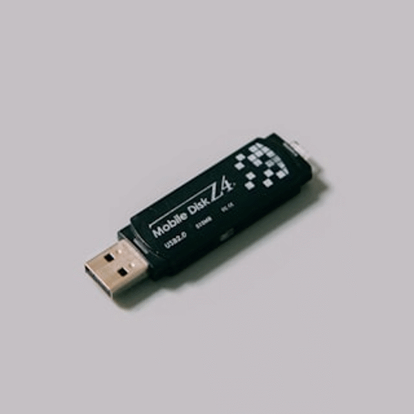 32GB USB Flash Drive